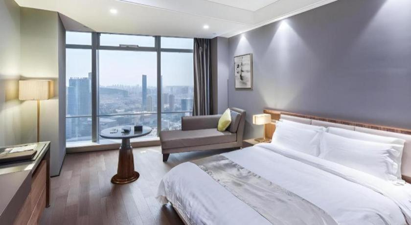 Grand Madison Qingdao Harbour-View Central（Former Qingdao Farglory Hotel） מראה חיצוני תמונה