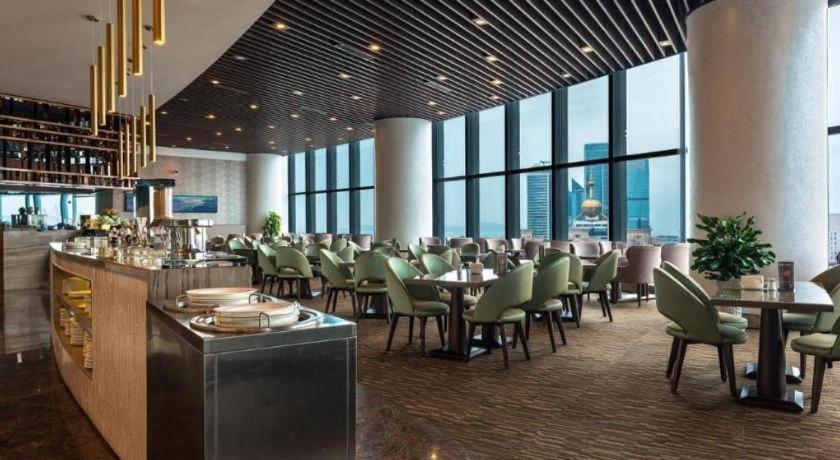 Grand Madison Qingdao Harbour-View Central（Former Qingdao Farglory Hotel） מראה חיצוני תמונה