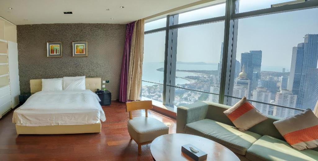 Grand Madison Qingdao Harbour-View Central（Former Qingdao Farglory Hotel） מראה חיצוני תמונה