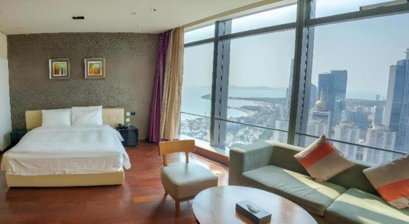 Grand Madison Qingdao Harbour-View Central（Former Qingdao Farglory Hotel） מראה חיצוני תמונה