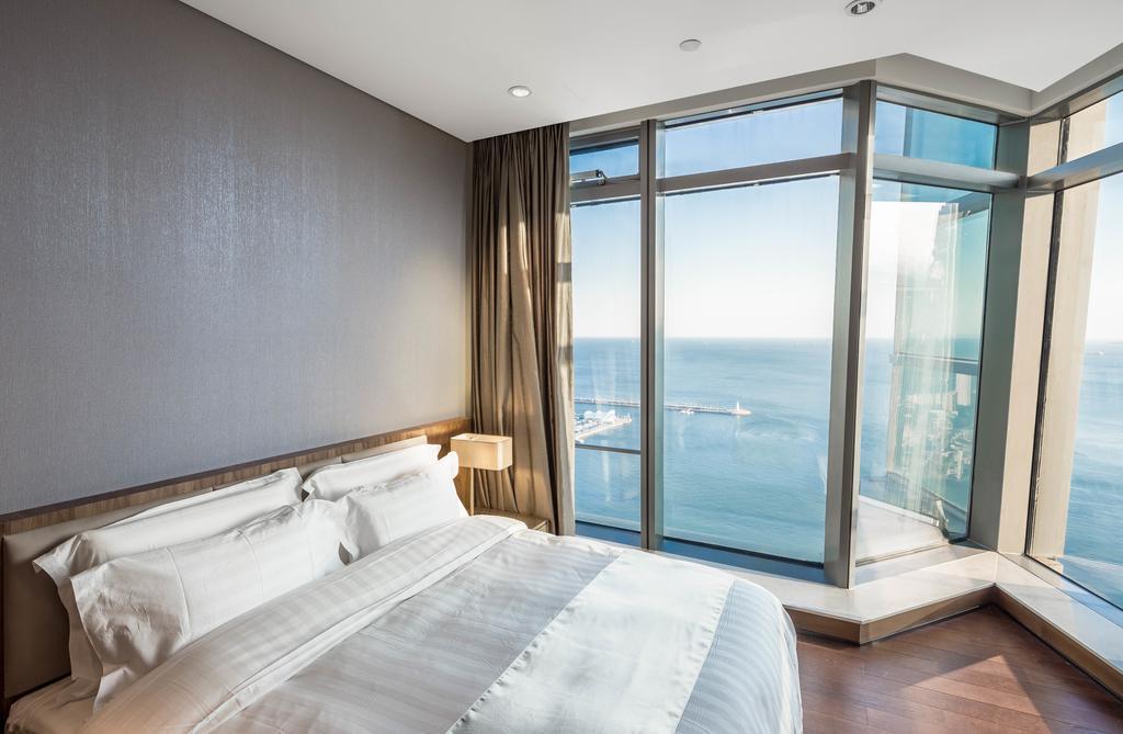 Grand Madison Qingdao Harbour-View Central（Former Qingdao Farglory Hotel） מראה חיצוני תמונה