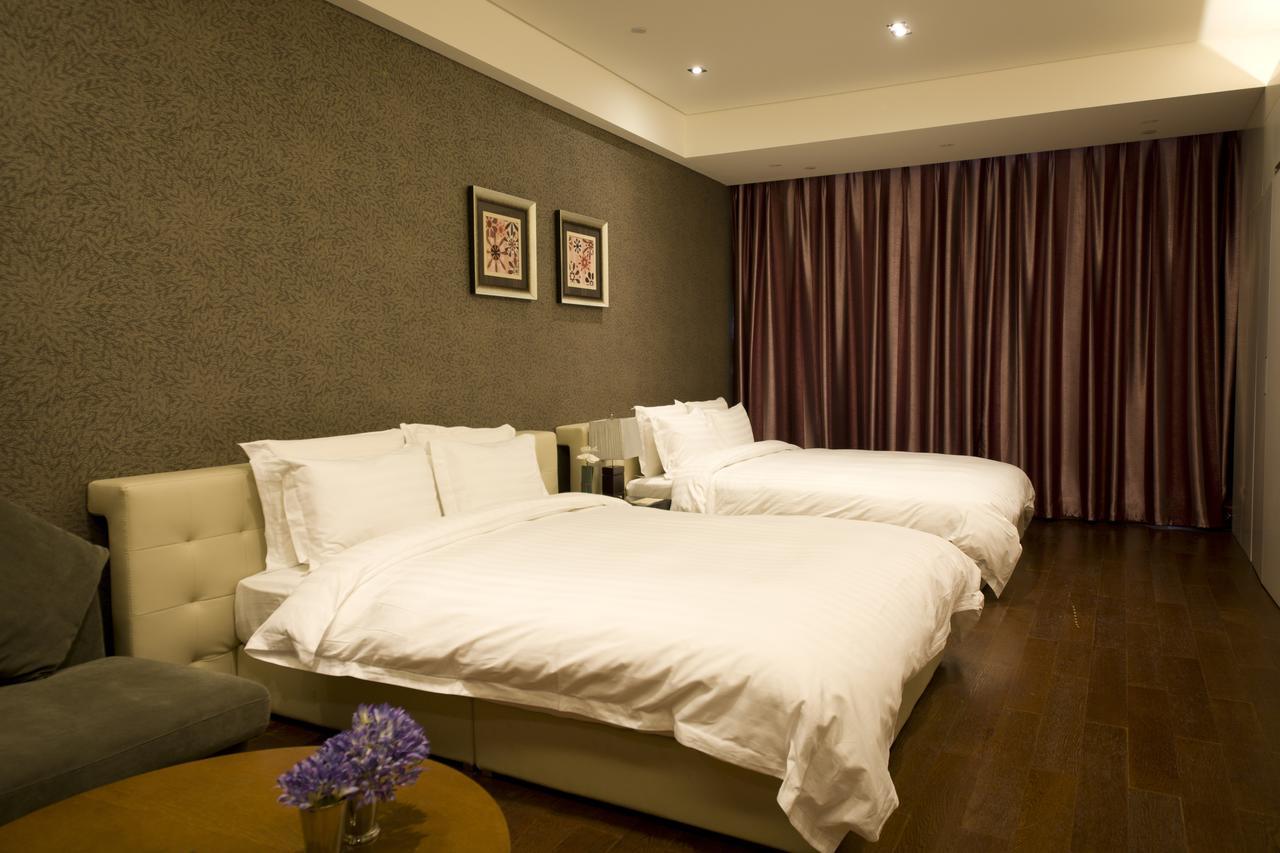 Grand Madison Qingdao Harbour-View Central（Former Qingdao Farglory Hotel） מראה חיצוני תמונה