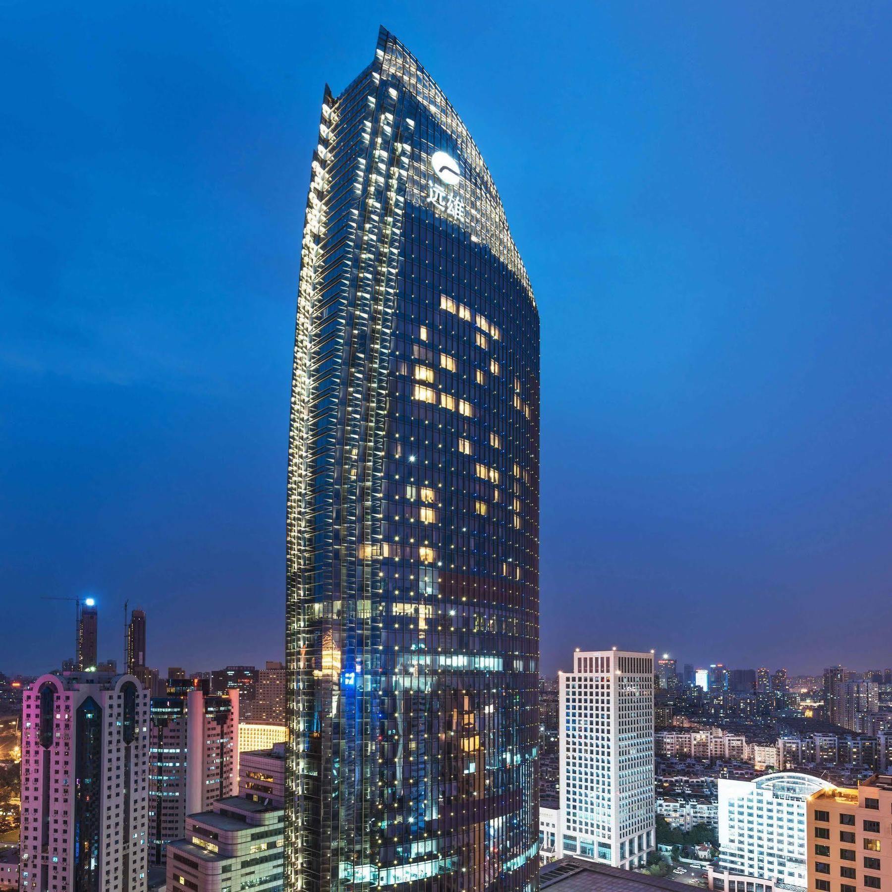 Grand Madison Qingdao Harbour-View Central（Former Qingdao Farglory Hotel） מראה חיצוני תמונה
